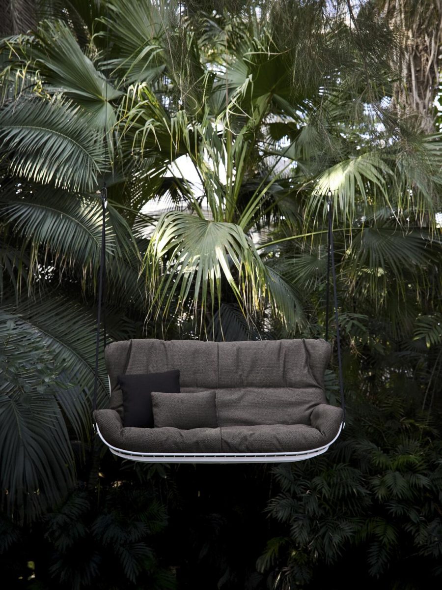 Leyasol: Quiet ease, indoors and out